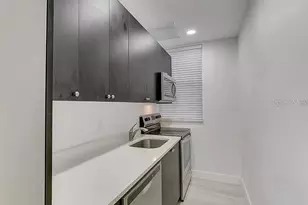 1862 6th St, Sarasota, FL 34236 - Photo 9