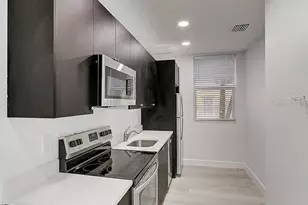 1862 6th St, Sarasota, FL 34236 - Photo 17