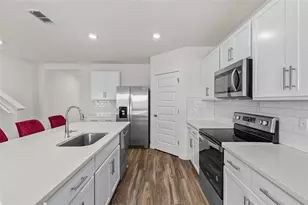 455 Talisi Loop, Saint Cloud, FL 34771 - Photo 5