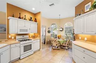 7177 SE 172nd Hazelwood Loop, The Villages, FL 32162 - Photo 15