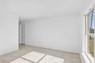 1906 Lakeview Ln, Kissimmee, FL 34759 - Photo 11