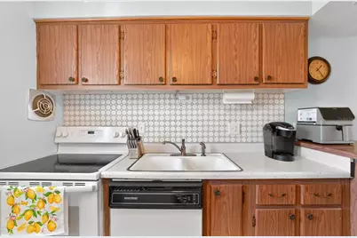 5505 Hernandes Dr #240, Orlando, FL 32808 - Photo 17