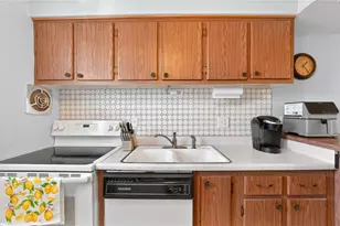 5505 Hernandes Dr, Orlando, FL 32808 - Photo 17
