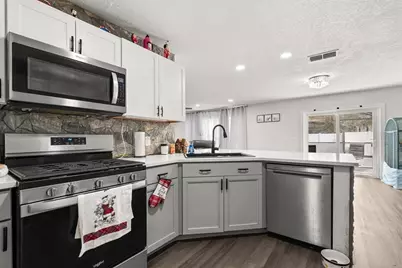 306 Rona Lane, Davenport, FL 33897 - Photo 13