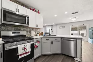 306 Rona Ln, Davenport, FL 33897 - Photo 13