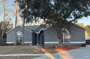 137 Killington Way, Orlando, FL 32835 - Photo 1