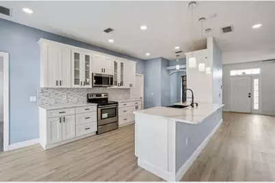 2713 Pearl Court, Kissimmee, FL 34743 - Photo 3