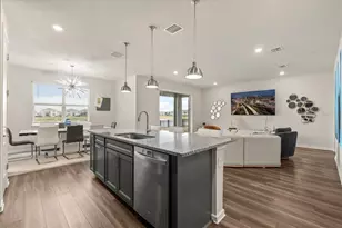 2624 Blowing Breeze Ave, Kissimmee, FL 34744 - Photo 9