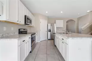 305 Meadowbrook Blvd, Winter Haven, FL 33881 - Photo 7