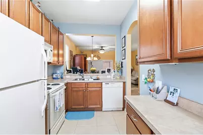 1240 Retreat View Circle, Sanford, FL 32771 - Photo 11