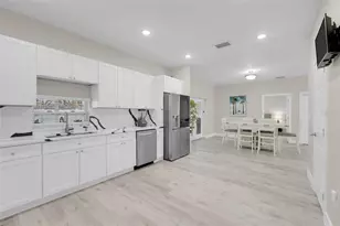 223 N Peninsula Dr, Daytona Beach, FL 32118 - Photo 15