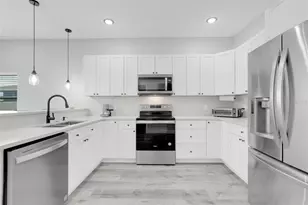 223 N Peninsula Dr, Daytona Beach, FL 32118 - Photo 11