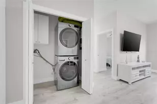 223 N Peninsula Dr, Daytona Beach, FL 32118 - Photo 31