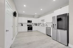 223 N Peninsula Dr, Daytona Beach, FL 32118 - Photo 23