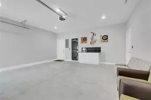 223 N Peninsula Dr, Daytona Beach, FL 32118 - Photo 43