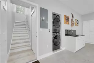 223 N Peninsula Dr, Daytona Beach, FL 32118 - Photo 41