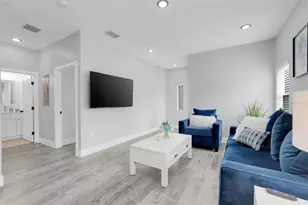 223 N Peninsula Dr, Daytona Beach, FL 32118 - Photo 7