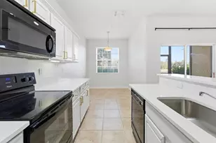 2795 Oakwater Dr, Kissimmee, FL 34747 - Photo 13