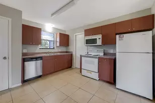 2244 Sunnyview Dr, Oviedo, FL 32765 - Photo 5