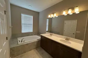 9429 Crescent Ray Dr, Wesley Chapel, FL 33545 - Photo 7