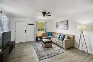 811 W Magnolia St, Kissimmee, FL 34741 - Photo 19