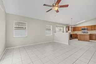 12702 Maribou Cir, Orlando, FL 32828 - Photo 9