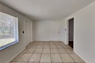 142 Lynbrook Dr, Orlando, FL 32807 - Photo 7