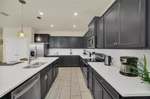 2120 Lelani Cir, Davenport, FL 33897 - Photo 11