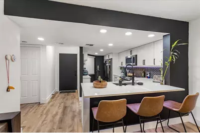 4101 Fairview Vista Point #131, Orlando, FL 32804 - Photo 7