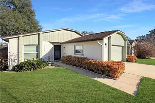 114 Mayfair Ct, Sanford, FL 32771 - Photo 3