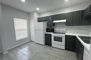 2320 Lake Woodberry Cir, Brandon, FL 33510 - Photo 5