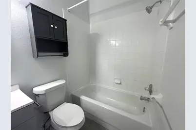 2320 Lake Woodberry Circle, Brandon, FL 33510 - Photo 15