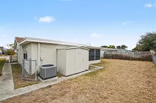 7224 Ingleside Dr, Port Richey, FL 34668 - Photo 17