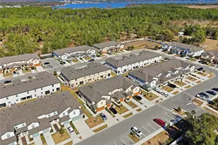 1675 Wynford Cir, Tavares, FL 32778 - Photo 5