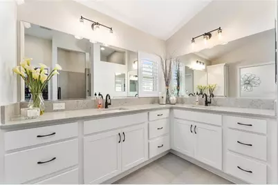 2015 Dagenais Way, The Villages, FL 32163 - Photo 9