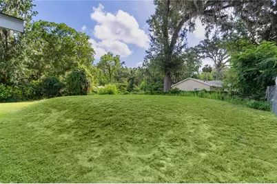 2597 NW Cr 426F Street NE, Lake Panasoffkee, FL 33538 - Photo 17