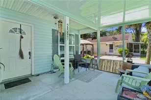 2597 NW Cr 426F Street NE, Lake Panasoffkee, FL 33538 - Photo 13