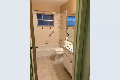 5505 Hernandes Drive #210, Orlando, FL 32808 - Photo 11