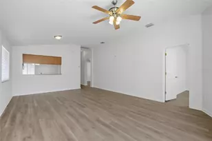 532 Scarlet Maple Ct, Plant City, FL 33563 - Photo 7