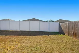 532 Scarlet Maple Ct, Plant City, FL 33563 - Photo 27