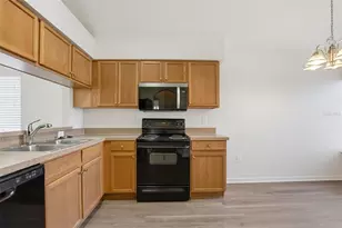 532 Scarlet Maple Ct, Plant City, FL 33563 - Photo 9