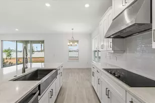 4240 Barbuda Ln, Kissimmee, FL 34758 - Photo 7