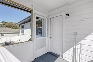 2027 30th Ave N, Saint Petersburg, FL 33713 - Photo 3