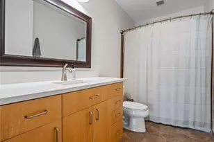 150 E Robinson St, Orlando, FL 32801 - Photo 17