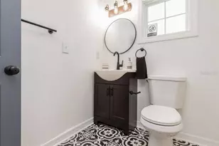 2301 Carlton Dr, Orlando, FL 32806 - Photo 19