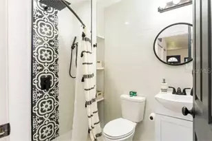 2301 Carlton Dr, Orlando, FL 32806 - Photo 7