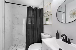 2600 S Crystal Lake Dr, Orlando, FL 32806 - Photo 17