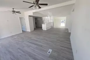 37344 Stanford Ave, Zephyrhills, FL 33541 - Photo 9