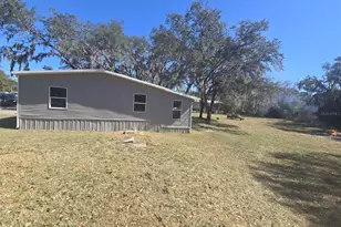 37344 Stanford Ave, Zephyrhills, FL 33541 - Photo 3