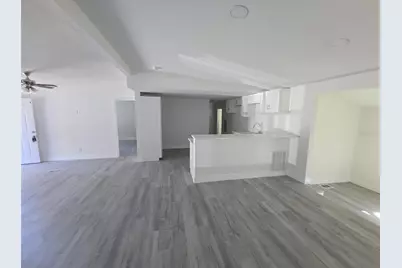 37344 Stanford Avenue, Zephyrhills, FL 33541 - Photo 17